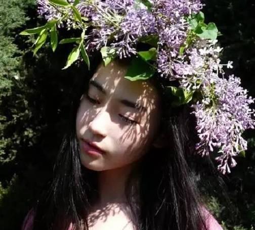 成人戴花皮圈好吗视频,时尚与健康的双重享受