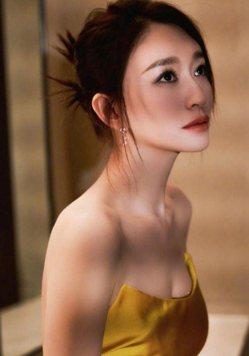 欧美成人大秀在线视频,在线视频的诱惑与争议