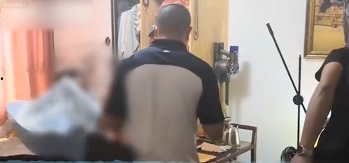 成人如何裹毯子视频讲解,温馨保暖的居家必备指南