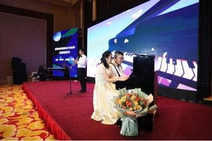 自闭症成人音乐视频,和谐旋律中的独特心声