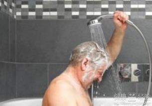 成人给老人洗头视频,关爱长辈,共度美好时光